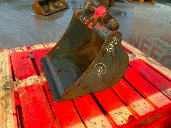 18" STRICKLAND BUCKET.....30mm PINS......253f. 377223031