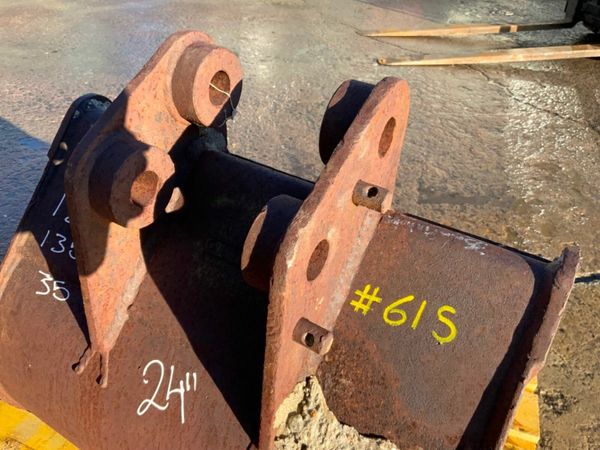 24" MINI DIGGER BUCKET....35mm PINS........61s. 377223174