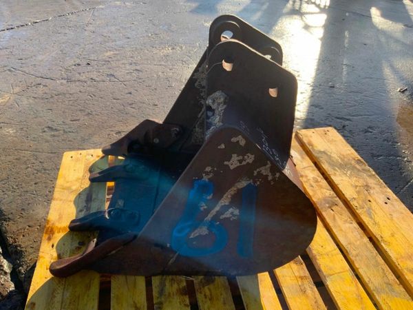 24" MINI DIGGER BUCKET....35mm PINS........61s. 377223178