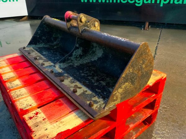 48" 'WHITES' GRADING BUCKET.....35mm PINS.....263f 377223110