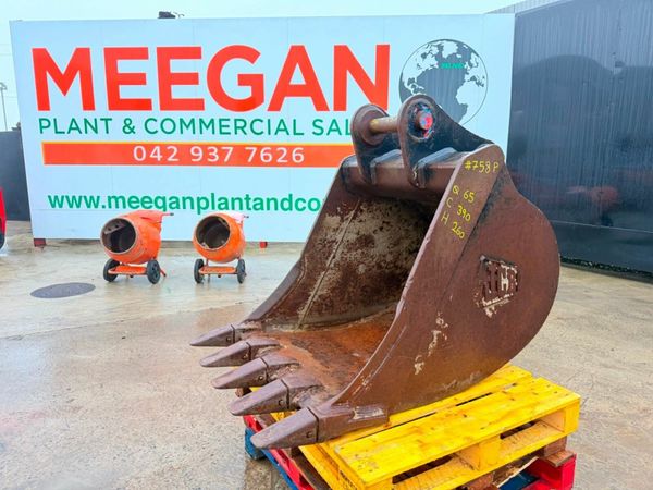 36" JCB DIGGING BUCKET 13 TON .....65MM....758P 377223255