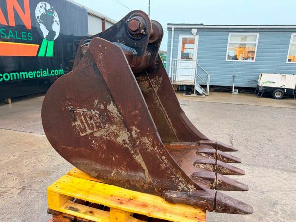 36" JCB DIGGING BUCKET 13 TON .....65MM....758P 377223267