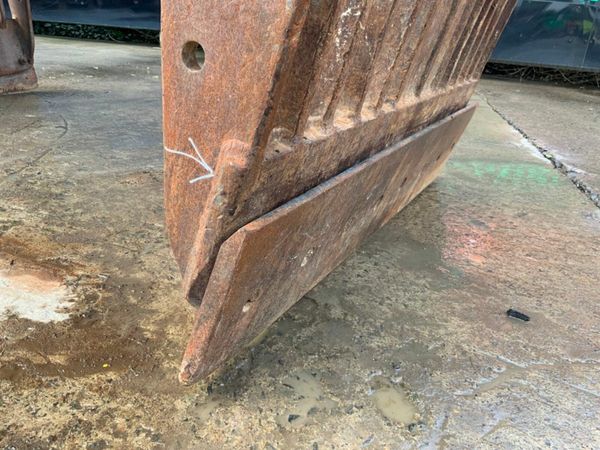 MSSG 3000h SELECTOR GRAB.......80mm PINS....235f. 377223204