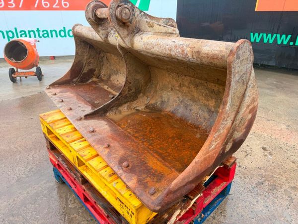 72" GRADING BCUKET 13 TON .... 65MM .....712-1P 377223213