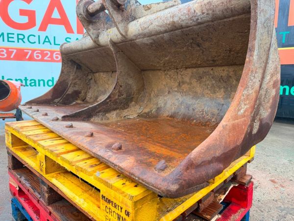 72" GRADING BCUKET 13 TON .... 65MM .....712-1P 377223214