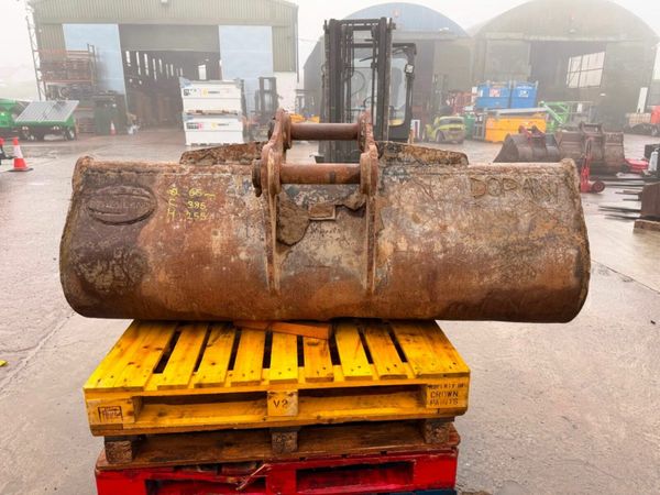 72" GRADING BCUKET 13 TON .... 65MM .....712-1P 377223222