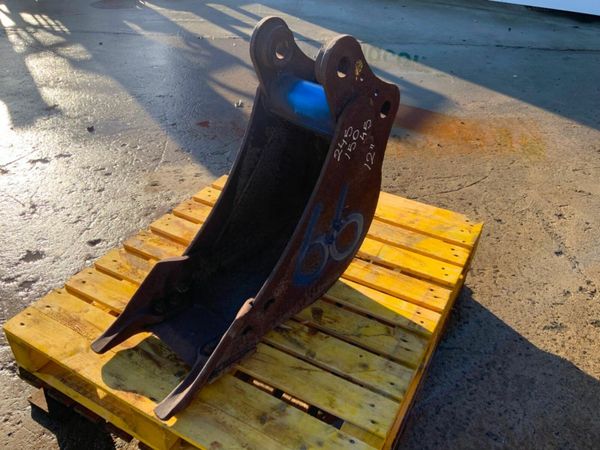 12" DIGGING BUCKET.....45mm PINS........66. 377223344