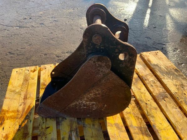 12" MINI DIGGER BUCKET........35mm PINS.......12f. 377223391