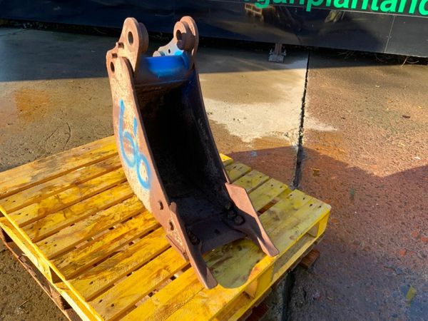 12" DIGGING BUCKET.....45mm PINS........66. 377223335