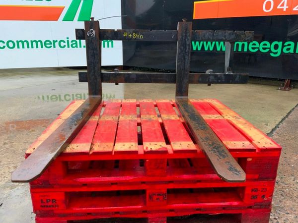 2014 JCB Tm220 Q/FIT FORK CARRIAGE.....4840p 377223409