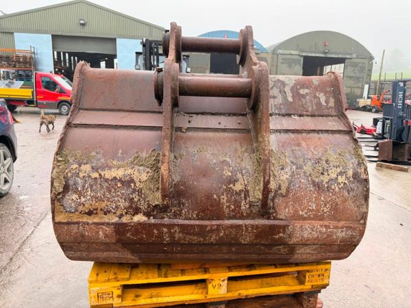 54" DIGGING BUCKET 20 TON ....80MM ....754P 377223421