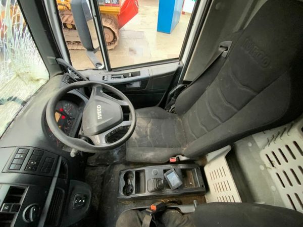 Iveco Eurocargo 7.5 TONNE AUTOMATIC     22ft DROPS 377223569