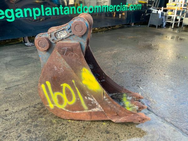 18" DIGGING BUCKET.......65mm PINS.....1601t. 377223744