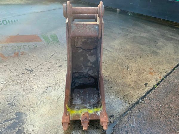 18" DIGGING BUCKET.......65mm PINS.....1601t. 377223748