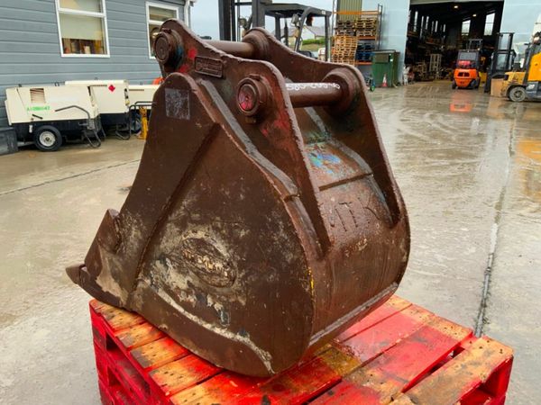 24" STRICKLAND BUCKET.....65mm PINS......#265. 377223782