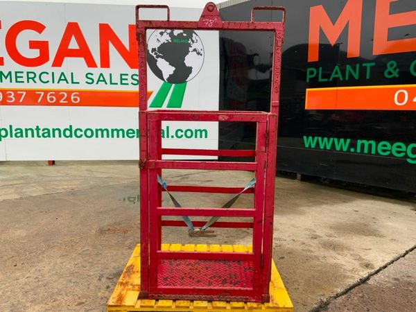 GAS BOTTLE TRANSPORT / STORAGE BASKET..3453. 377223842