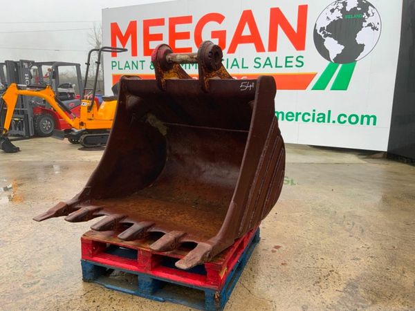 54" DIGGING BUCKET.....80mm PINS.........357F 377223814