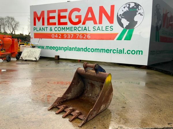 30" DIGGING BUCKET.....60mm PINS.......1600. 377223959