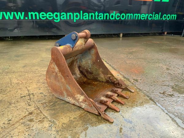 30" DIGGING BUCKET.....60mm PINS.......1600. 377223961