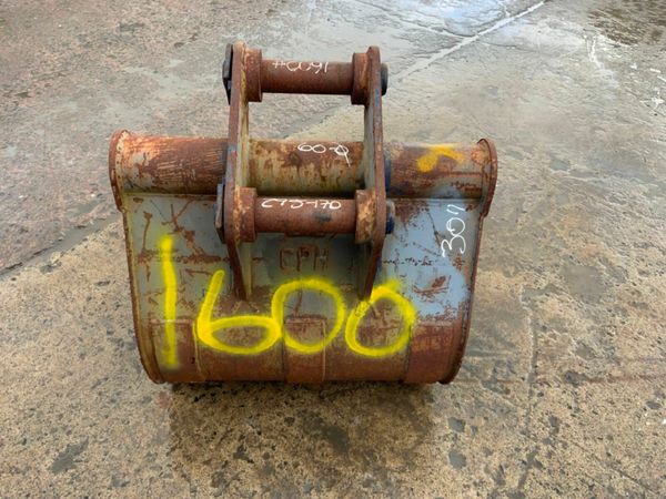 30" DIGGING BUCKET.....60mm PINS.......1600. 377223968