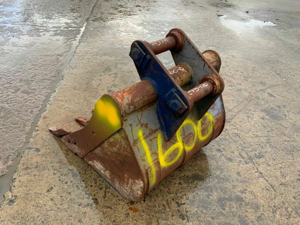 30" DIGGING BUCKET.....60mm PINS.......1600. 377223969