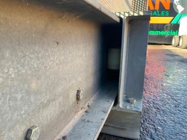 3.0t LOADING DECK / SLIDING GANTRY.......1415 377224059