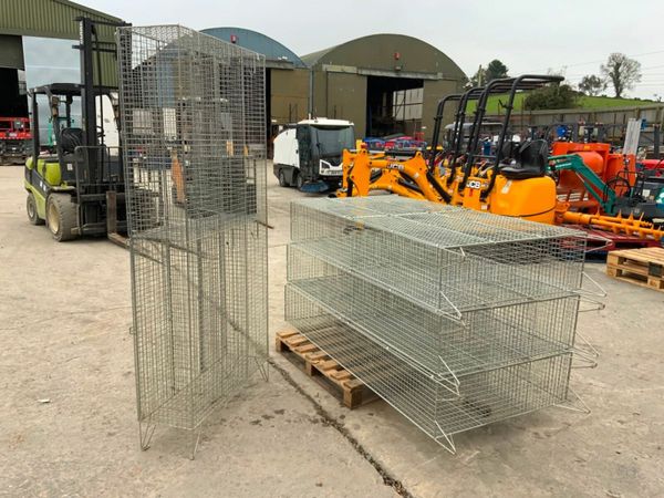 WIRE MESH 6 DOOR PERSONNEL LOCKERS. 377224072