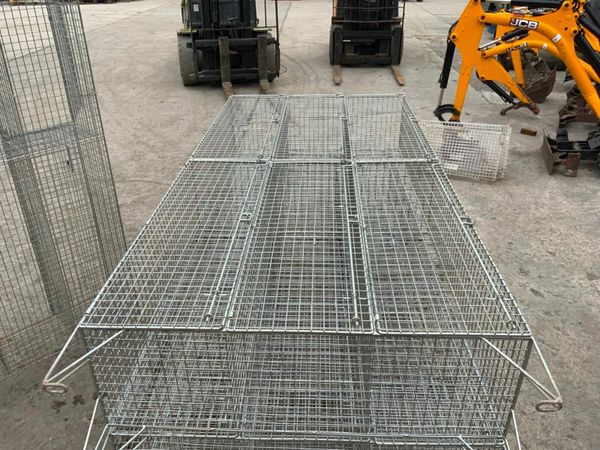 WIRE MESH 6 DOOR PERSONNEL LOCKERS. 377224073