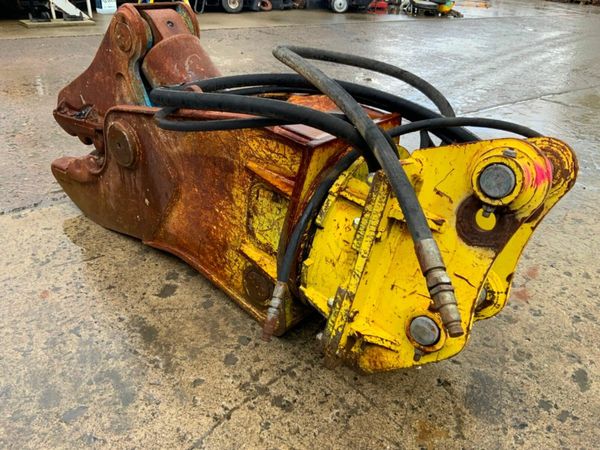 DEMOLITION PULVERISER........65mm PINS......222F 377224017