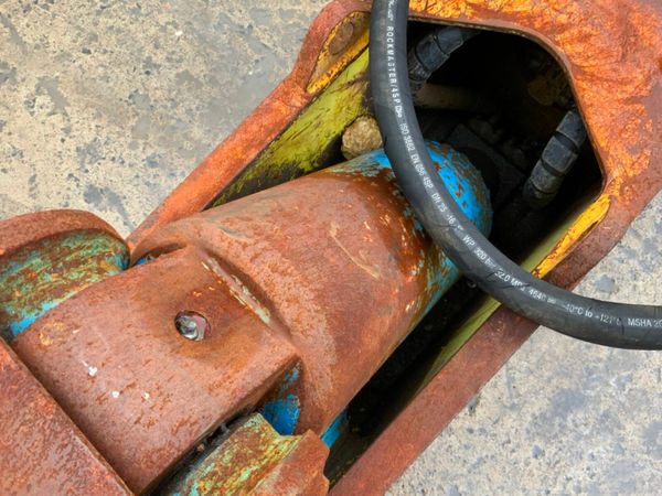 DEMOLITION PULVERISER........65mm PINS......222F 377224020