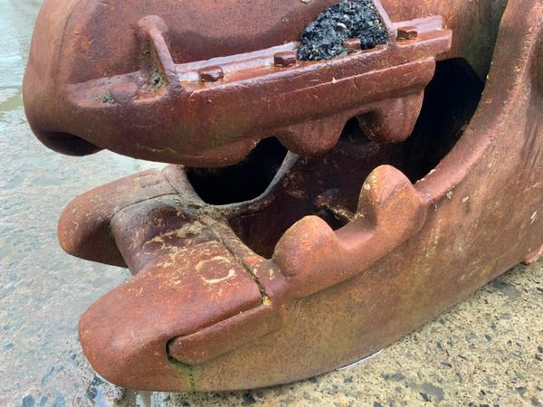 DEMOLITION PULVERISER........65mm PINS......222F 377224021