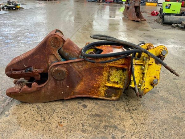 DEMOLITION PULVERISER........65mm PINS......222F 377224022