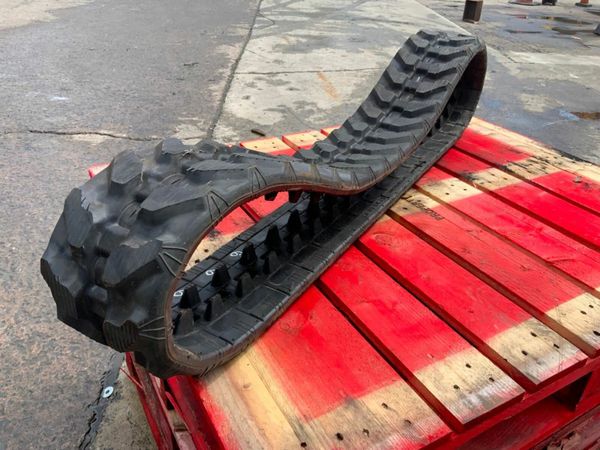 UNUSED 180 x 72 x 40 TAKEUCHI RUBBER TRACK...666. 377224215