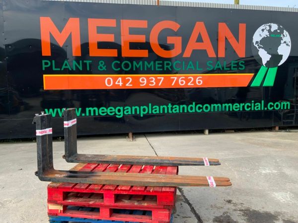 UNUSED 72" x 20" CARRIAGE SLIDING FORKS...4561. 377224363