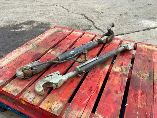 CAT 3 LIFT ARMS LINKAGE & TOP LINK..........1249-1 377224488