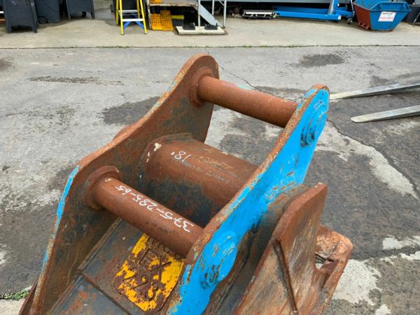 24" EUROFAB BUCKET........65mm PINS......1432. 377224570