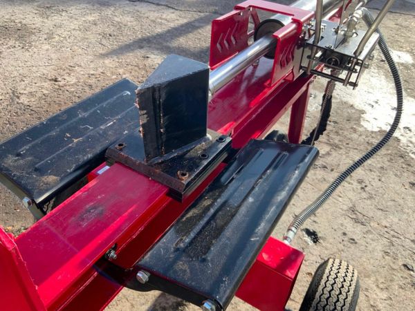 UNUSED 'BOSS' PETROL LOG SPLITTER........1434. 377224596