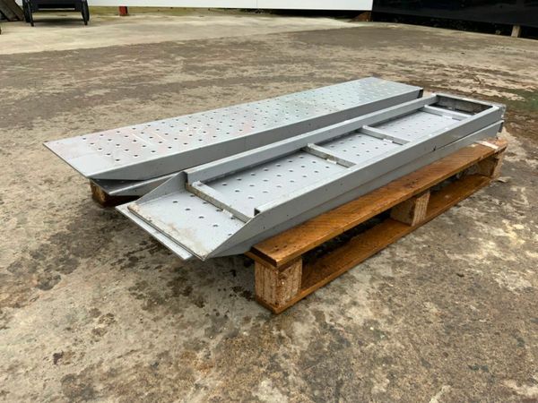 60" GALVANISED LOADING RAMPS.......1188t. 377224503