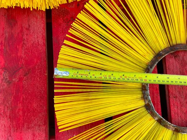 UNUSED ROAD BRUSH REPLACEMENT SEGMENTS. 377224650