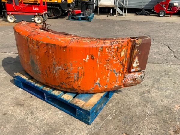 HITACHI EX 60 REAR COUNTER WEIGHT / BALLAST. 377224745