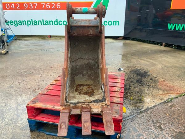 18" STRICKLAND DIGGING BUCKET....65mm...1420 377224807