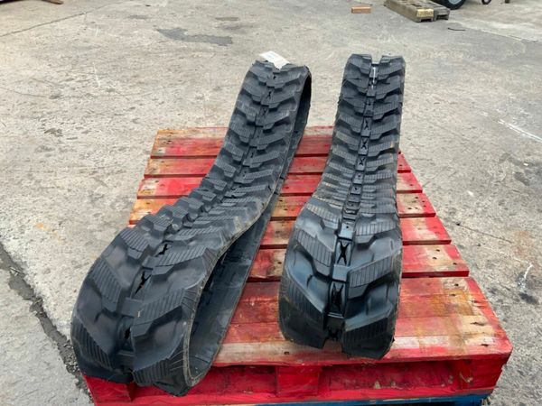 UNUSED 230 x 96 x 32 RUBBER TRACKS........3439. 377224821