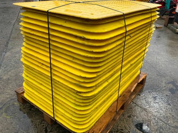 PEDESTRIAN TRENCH COVERS.....48" x 32".......4255. 377225047