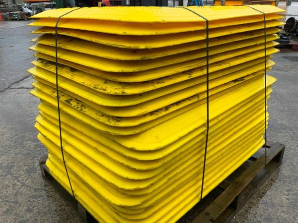 PEDESTRIAN TRENCH COVERS.....48" x 32".......4255. 377225050