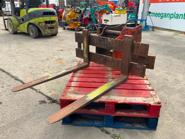 PALLET FORK ATTACHMENT......65mm PINS......4548. 377225024