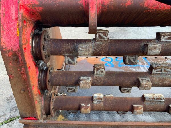 60" SCREENER BUCKET......80mm PINS ......1338 377225143