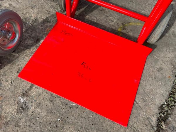 UNUSED SACK BARROWS / HAND TROLLEY......978t. 377225192