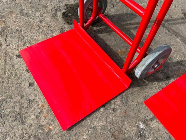 UNUSED SACK BARROWS / HAND TROLLEY......978t. 377225193