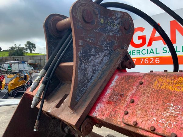 60" SCREENER BUCKET......80mm PINS ......1338 377225138