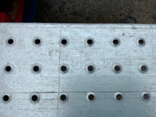 8ft GALVANISED LOADING RAMPS.........1189t. 377225251